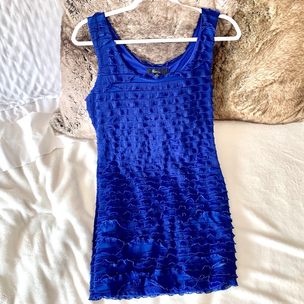 Xai Sleeveless Fitted Blue Dress (Large)